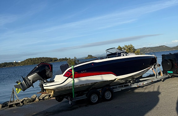 Hydrolift X26S R  / Mercury 450R / Garmin / Niroxx / Baugprop / Stereo 16 of 16