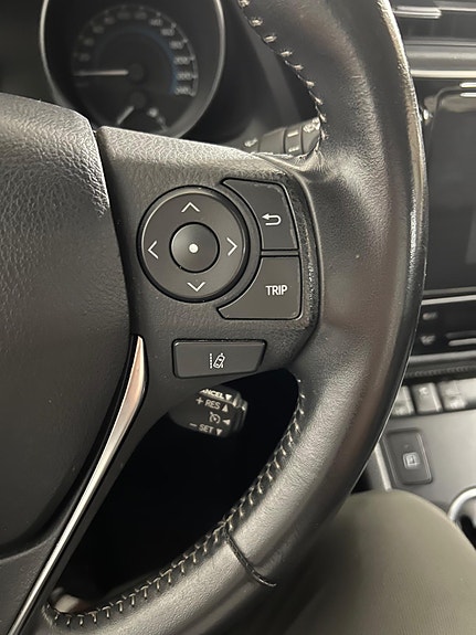 Toyota Auris 13 of 26