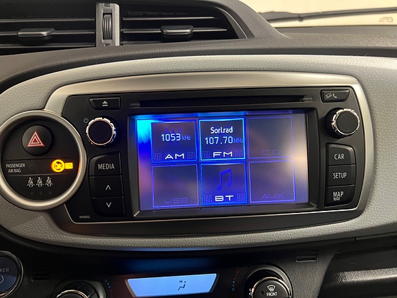 Toyota Yaris 16 of 23