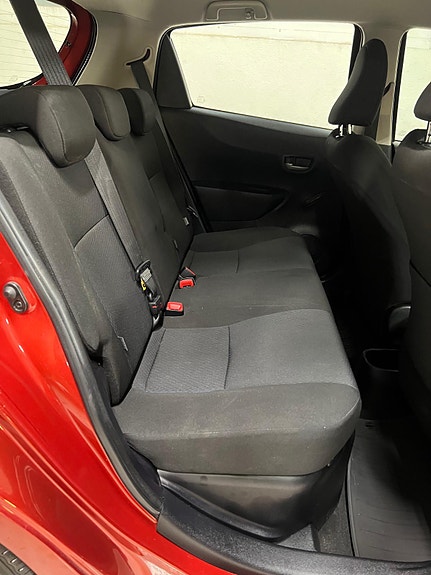 Toyota Yaris 22 of 23