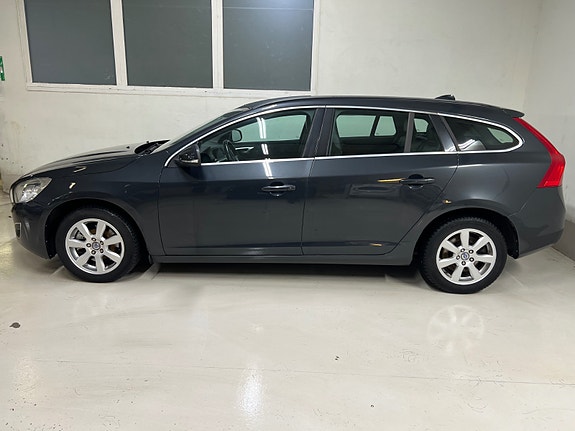 Volvo V60 3 of 25