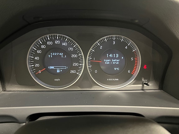 Volvo V60 14 of 25