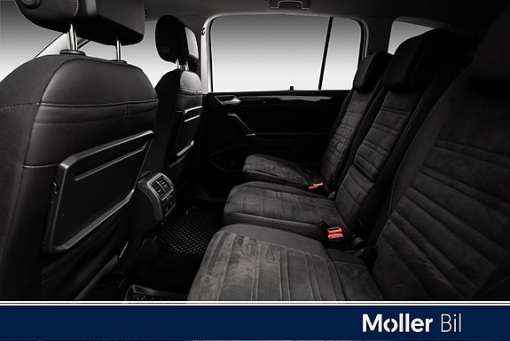 Volkswagen Touran 24 of 27