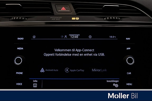 Volkswagen Touran 15 of 27