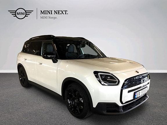 MINI Countryman SE 3 of 13