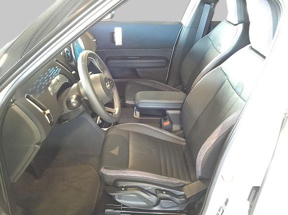 MINI Countryman SE 9 of 13
