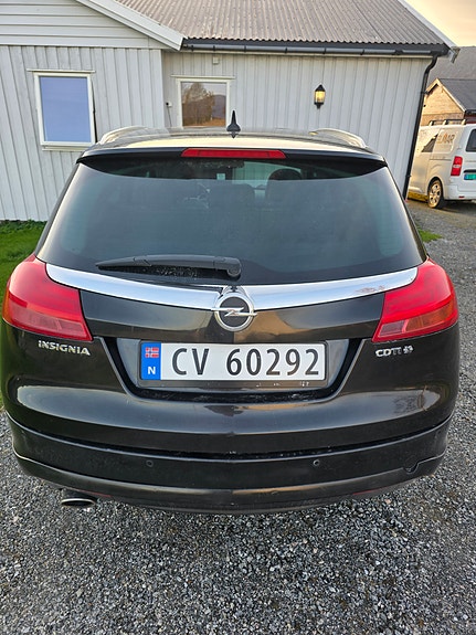 Opel Insignia 4 of 8