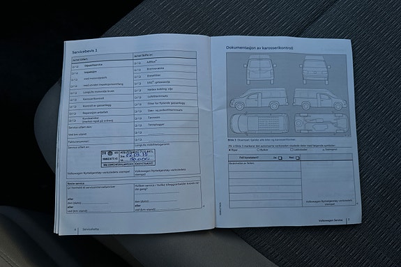 Volkswagen Caravelle 29 of 30