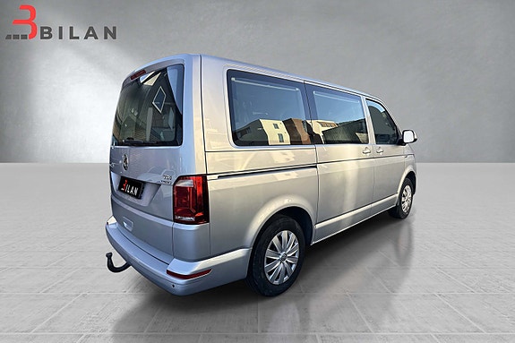 Volkswagen Caravelle 11 of 30