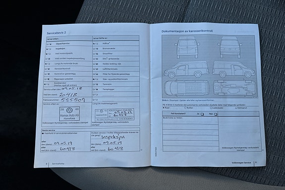 Volkswagen Caravelle 30 of 30