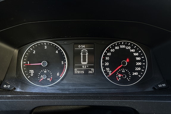 Volkswagen Caravelle 23 of 30