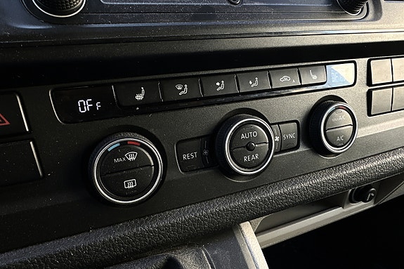 Volkswagen Caravelle 27 of 30