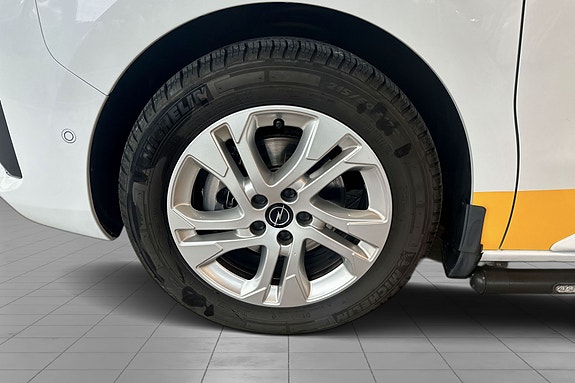 Opel Vivaro 9 of 29