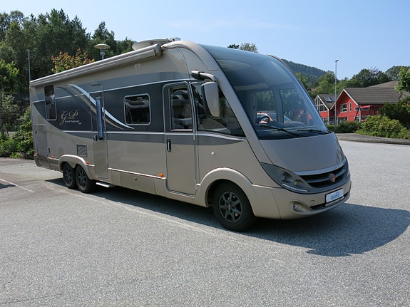 Bürstner HØSTKUPP!! 920 Grand Pan.3,0 180 hk. aut. 4 of 22
