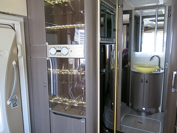 Bürstner HØSTKUPP!! 920 Grand Pan.3,0 180 hk. aut. 12 of 22