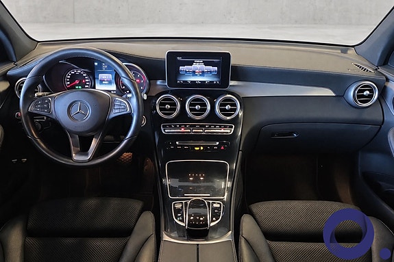 Mercedes-Benz GLC220 d 16 of 30