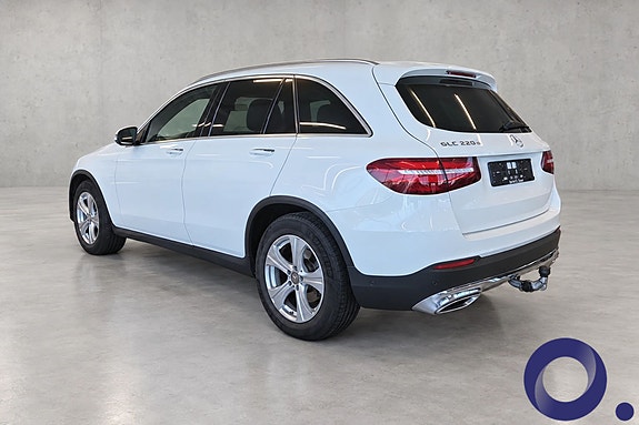 Mercedes-Benz GLC220 d 3 of 30