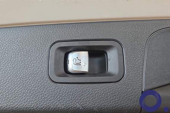 Mercedes-Benz GLC220 d 29 of 30