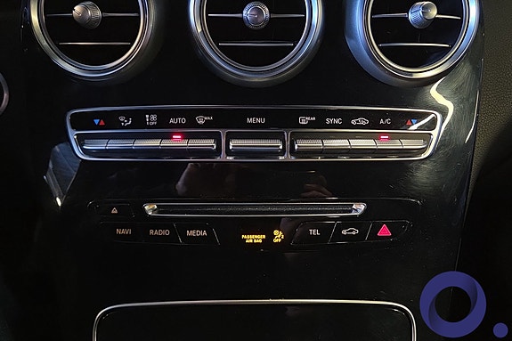 Mercedes-Benz GLC220 d 21 of 30