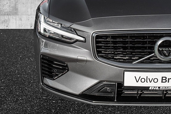 Volvo S60 2 of 29