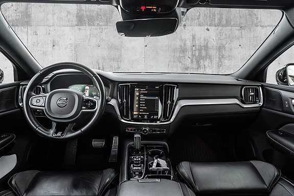 Volvo S60 16 of 29