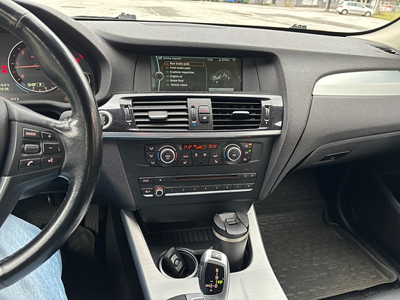 BMW X3 9 of 15