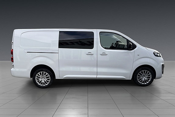 Opel Vivaro 4 of 19
