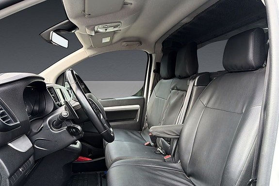 Opel Vivaro 9 of 19
