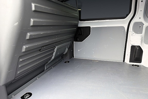 Opel Vivaro 12 of 19