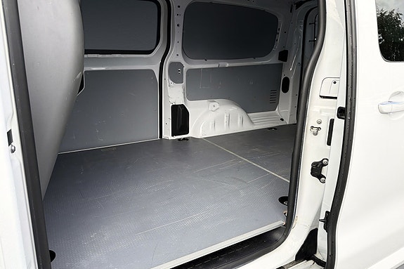 Opel Vivaro 11 of 19