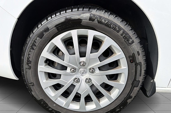Opel Vivaro 8 of 19