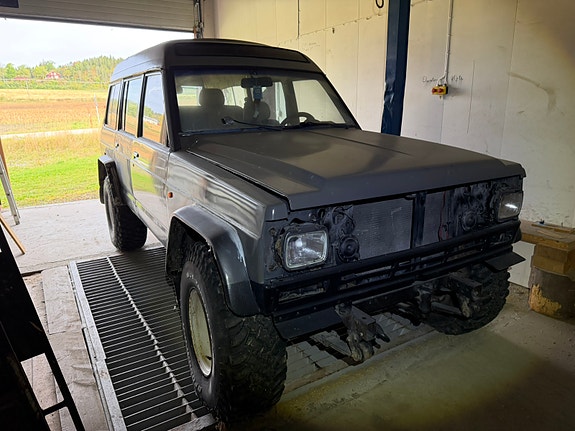 Nissan Patrol 4 of 10
