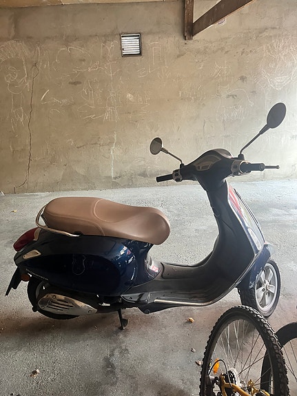 Vespa Primavera 50 4 of 4