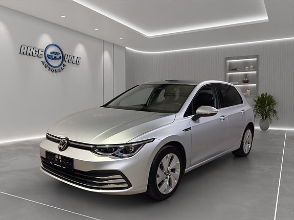 Volkswagen Golf VIII 3 of 28