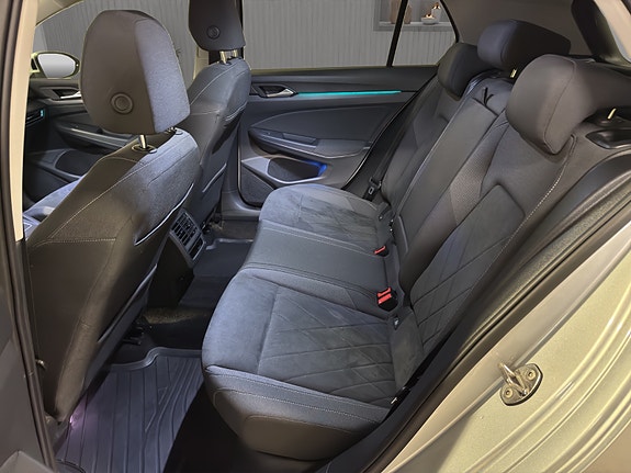 Volkswagen Golf VIII 27 of 28