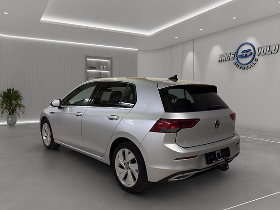 Volkswagen Golf VIII 11 of 28