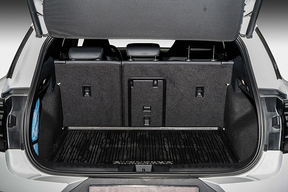 Ford Explorer 10 of 27