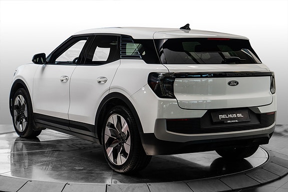 Ford Explorer 6 of 27