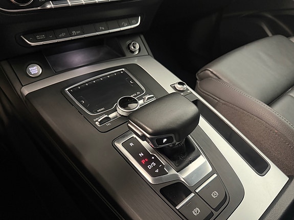 Audi Q5 18 of 27