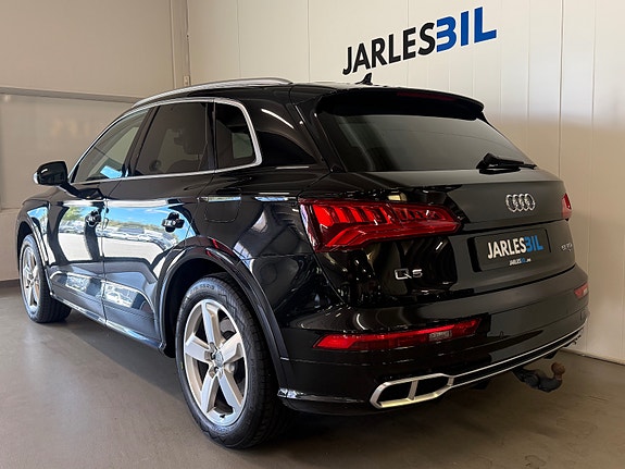 Audi Q5 12 of 27