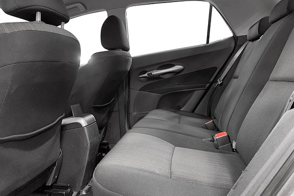 Toyota Auris 11 of 14