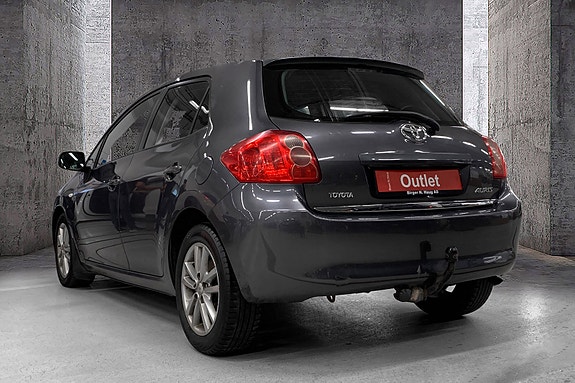Toyota Auris 4 of 14