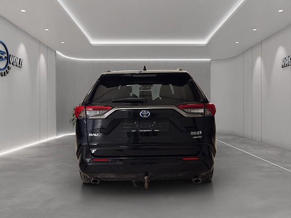 Toyota RAV4 7 of 29