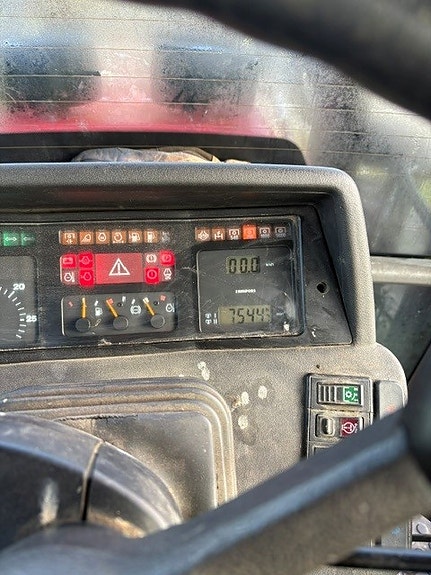 CASE IH Cs 110 2 of 8