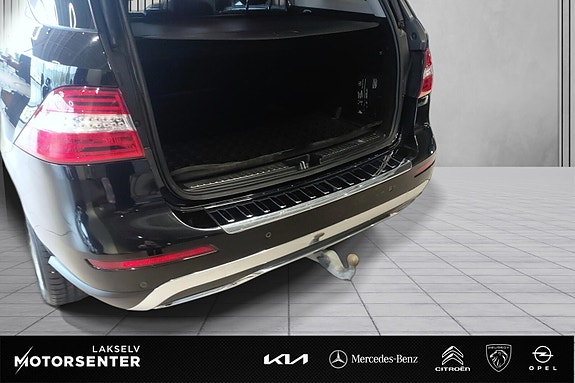 Mercedes-Benz ML250 10 of 30