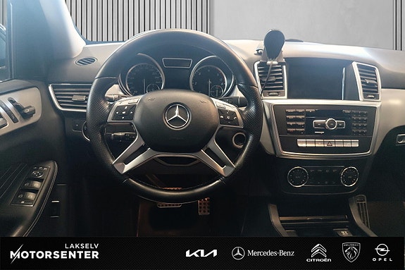 Mercedes-Benz ML250 29 of 30