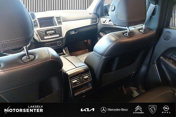 Mercedes-Benz ML250 27 of 30