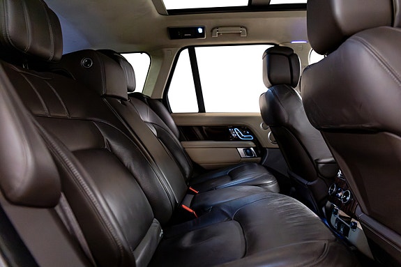 Land Rover Range Rover 22 of 30