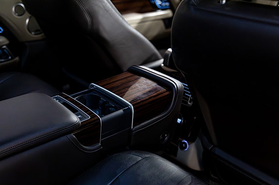 Land Rover Range Rover 23 of 30