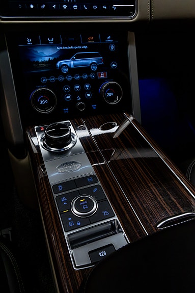 Land Rover Range Rover 30 of 30